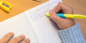 英語写経のコツは？英語4技能に役立つ手を使った英語学習法